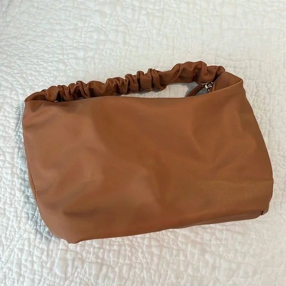 Stoney clover lane camel scrunchie Stoney clover lane camel scrunchi New | Mercari main image 4